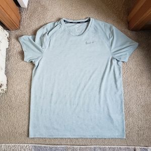 Men's XL Dri-Fit Shirt